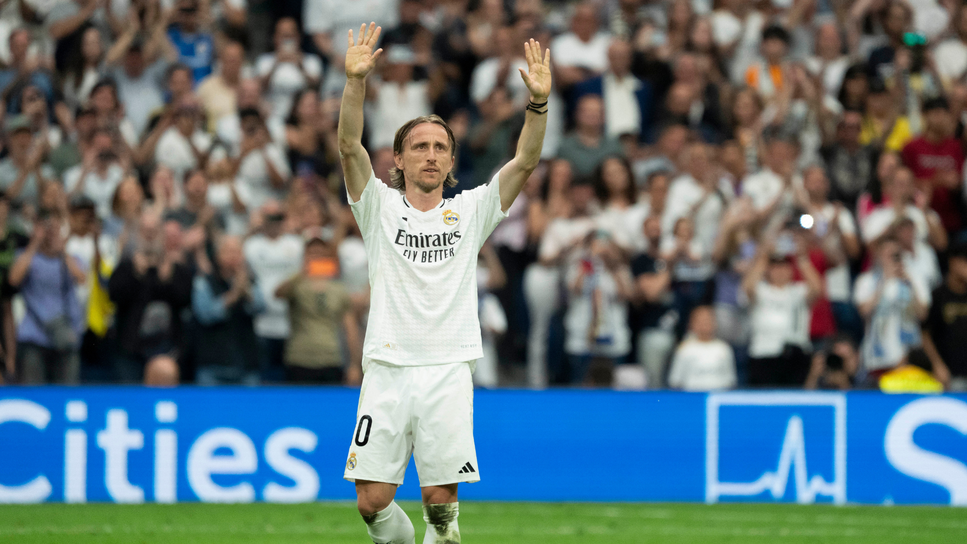 luka-modric-real-madrid_18jsmub7ev7db1bzthclp6bhr6.png